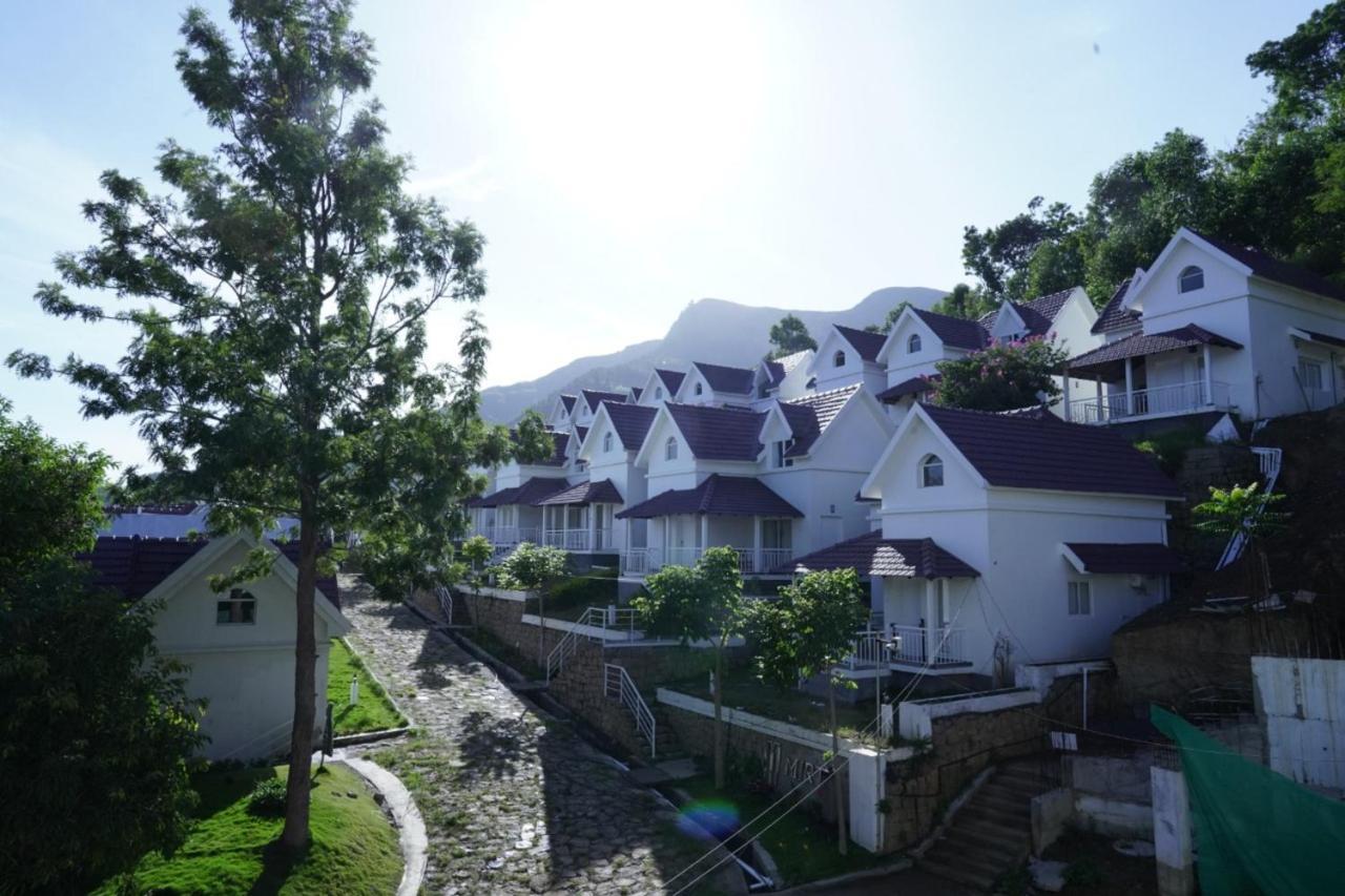 Mirth Hotels And Resorts Kanthalloor Bagian luar foto