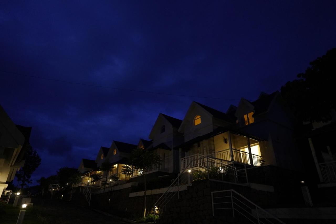 Mirth Hotels And Resorts Kanthalloor Bagian luar foto